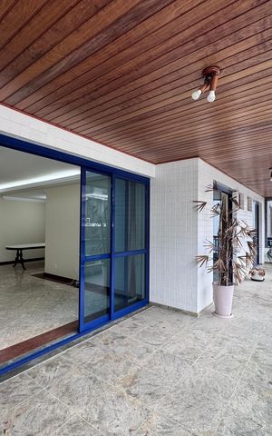 Apartamento à venda com 163m², 3 quartos e 2 vagasVaranda
