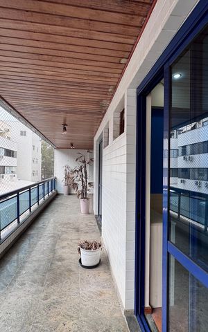 Apartamento à venda com 163m², 3 quartos e 2 vagasVaranda