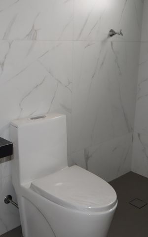 Casa à venda com 132m², 4 quartos e 2 vagasBanheiro do quarto 4