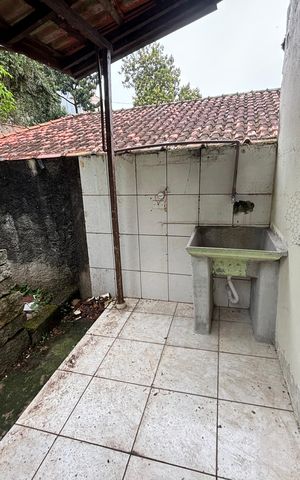 Casa para alugar com 55m², 2 quartos e 1 vagaÁrea de serviço 