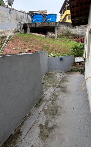Casa para alugar com 55m², 2 quartos e 1 vagaQuintal