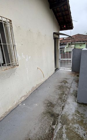Casa para alugar com 55m², 2 quartos e 1 vagaQuintal