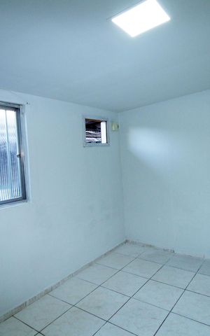Studio para alugar com 32m², 1 quarto e sem vagaSala / Quarto