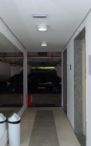 Apartamento para alugar com 52m², 2 quartos e 1 vagaÁrea comum - Saguão do prédio
