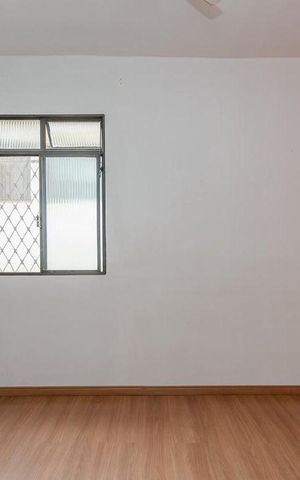 Apartamento à venda com 84m², 3 quartos e 1 vaga Apartamento à venda com 84m², 3 quartos e 1 vagaSala