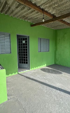 Casa para alugar com 62m², 2 quartos e 2 vagas