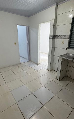 Casa para alugar com 62m², 2 quartos e 2 vagas