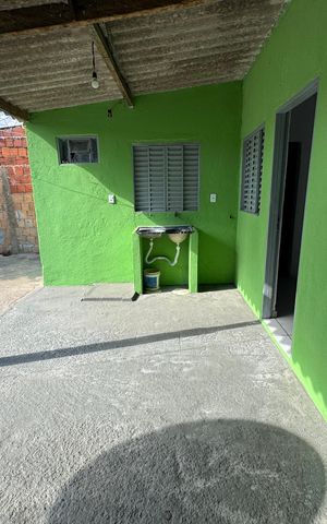 Casa para alugar com 62m², 2 quartos e 2 vagas
