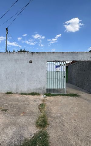 Casa para alugar com 62m², 2 quartos e 2 vagas