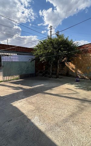 Casa para alugar com 62m², 2 quartos e 2 vagas