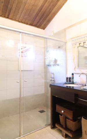Casa para alugar com 630m², 3 quartos e 3 vagasBanheiro Social