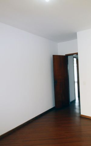 Apartamento à venda com 90m², 3 quartos e 2 vagasQuarto 2