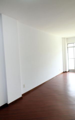 Apartamento à venda com 90m², 3 quartos e 2 vagasSala