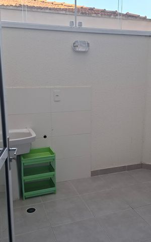 Apartamento para alugar com 40m², 2 quartos e 1 vaga Apartamento para alugar com 40m², 2 quartos e 1 vagaÁrea de serviço