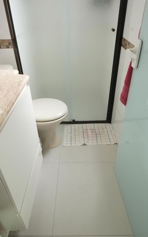 Apartamento à venda com 48m², 2 quartos e 1 vagaBanheiro Social