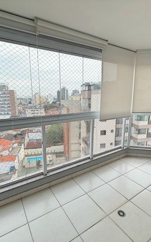 Apartamento à venda com 94m², 3 quartos e 1 vaga Apartamento à venda com 94m², 3 quartos e 1 vagaVaranda