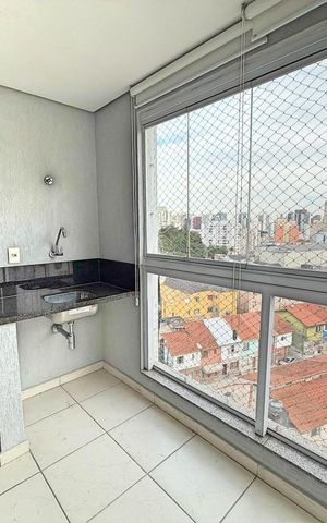 Apartamento à venda com 94m², 3 quartos e 1 vaga Apartamento à venda com 94m², 3 quartos e 1 vagaVaranda