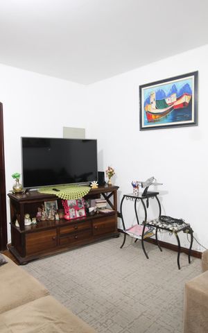 Casa para alugar com 182m², 4 quartos e 2 vagasSala