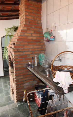 Casa para alugar com 182m², 4 quartos e 2 vagasÁrea de Serviço