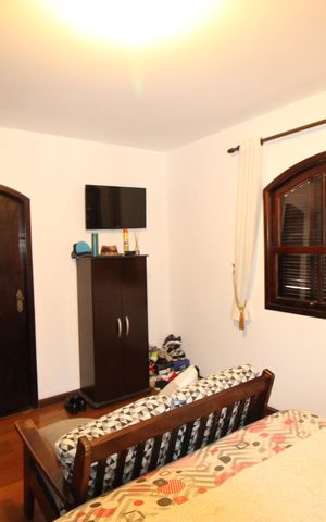 Casa para alugar com 182m², 4 quartos e 2 vagasQuarto 3 - Suíte