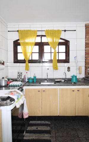 Casa para alugar com 182m², 4 quartos e 2 vagasCozinha