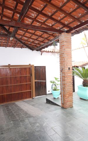 Casa para alugar com 182m², 4 quartos e 2 vagasGaragem