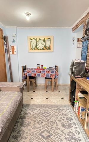 Apartamento à venda com 47m², 2 quartos e 1 vaga Apartamento à venda com 47m², 2 quartos e 1 vagaSala
