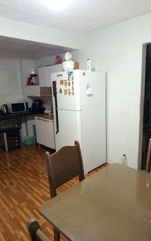 Casa à venda com 150m², 4 quartos e 2 vagas Casa à venda com 150m², 4 quartos e 2 vagasCozinha