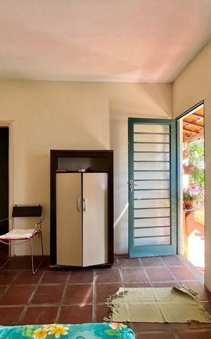 Casa à venda com 448m², 3 quartos e 3 vagas Casa à venda com 448m², 3 quartos e 3 vagasQuarto da Edícula