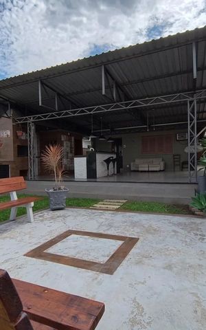 Casa para alugar com 202m², 3 quartos e 3 vagas Casa para alugar com 202m², 3 quartos e 3 vagasÁrea externa