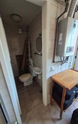 Apartamento à venda com 156m², 4 quartos e 2 vagas Apartamento à venda com 156m², 4 quartos e 2 vagasBanheiro de Serviço