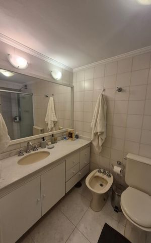 Apartamento à venda com 156m², 4 quartos e 2 vagas Apartamento à venda com 156m², 4 quartos e 2 vagasBanheiro