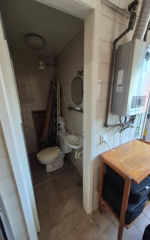 Apartamento à venda com 156m², 4 quartos e 2 vagas Apartamento à venda com 156m², 4 quartos e 2 vagasBanheiro de Serviço