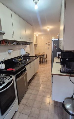 Apartamento à venda com 156m², 4 quartos e 2 vagas Apartamento à venda com 156m², 4 quartos e 2 vagasCozinha