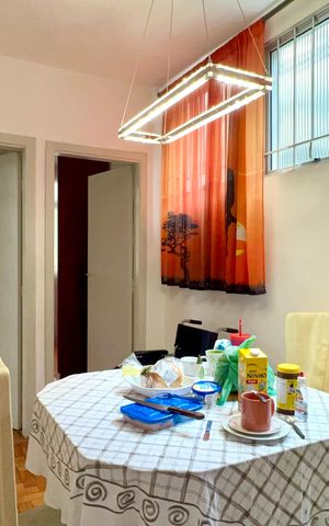 Apartamento à venda com 75m², 2 quartos e sem vaga Apartamento à venda com 75m², 2 quartos e sem vagaSala de Jantar
