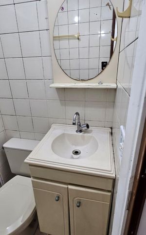 Apartamento para alugar com 48m², 2 quartos e 1 vaga Apartamento para alugar com 48m², 2 quartos e 1 vagaBanheiro