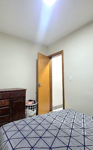 Casa à venda com 114m², 2 quartos e 3 vagas Casa à venda com 114m², 2 quartos e 3 vagasQuarto