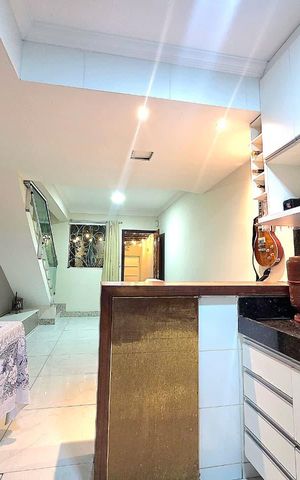 Casa à venda com 114m², 2 quartos e 3 vagas Casa à venda com 114m², 2 quartos e 3 vagasCozinha