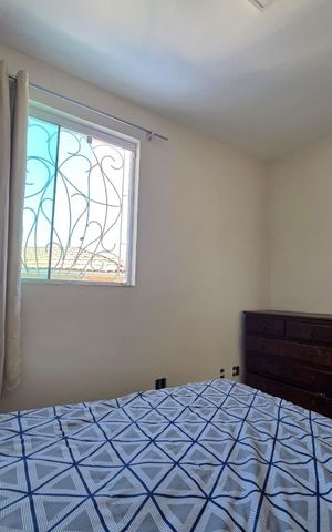 Casa à venda com 114m², 2 quartos e 3 vagas Casa à venda com 114m², 2 quartos e 3 vagasQuarto