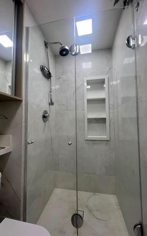 Apartamento à venda com 56m², 2 quartos e 1 vaga Apartamento à venda com 56m², 2 quartos e 1 vagaBanheiro social