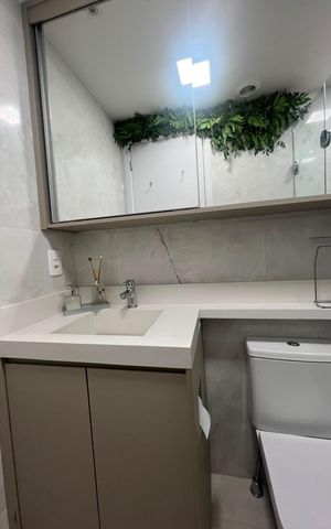 Apartamento à venda com 56m², 2 quartos e 1 vaga Apartamento à venda com 56m², 2 quartos e 1 vagaBanheiro social