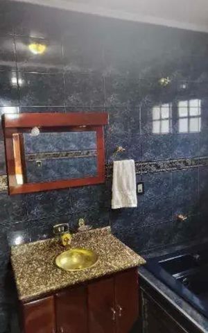 Casa para alugar com 200m², 3 quartos e 4 vagas Casa para alugar com 200m², 3 quartos e 4 vagasBanheiro