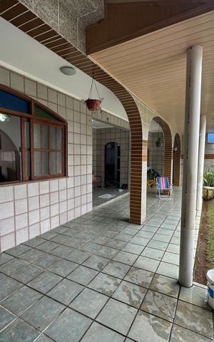 Casa para alugar com 330m², 4 quartos e 2 vagas Casa para alugar com 330m², 4 quartos e 2 vagasVaranda da Sala