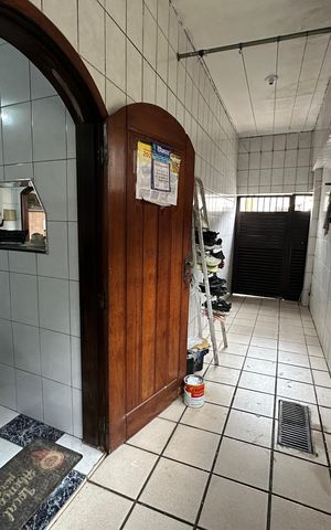 Casa para alugar com 330m², 4 quartos e 2 vagas Casa para alugar com 330m², 4 quartos e 2 vagasÁrea de Serviço