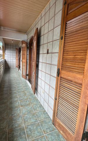 Casa para alugar com 330m², 4 quartos e 2 vagas Casa para alugar com 330m², 4 quartos e 2 vagasVaranda do Quarto