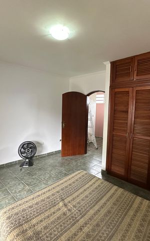 Casa para alugar com 330m², 4 quartos e 2 vagas Casa para alugar com 330m², 4 quartos e 2 vagasQuarto 1