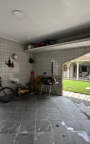 Casa para alugar com 330m², 4 quartos e 2 vagas Casa para alugar com 330m², 4 quartos e 2 vagasGaragem