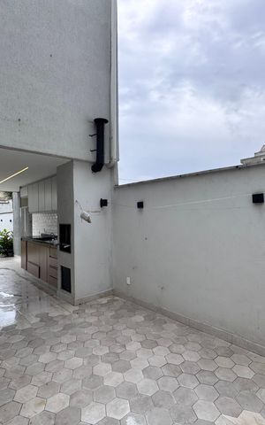 Casa de condomínio à venda com 180m², 4 quartos e 2 vagas Casa de condomínio à venda com 180m², 4 quartos e 2 vagasÁrea externa