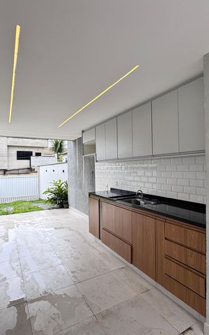 Casa de condomínio à venda com 180m², 4 quartos e 2 vagas Casa de condomínio à venda com 180m², 4 quartos e 2 vagasÁrea Gourmet