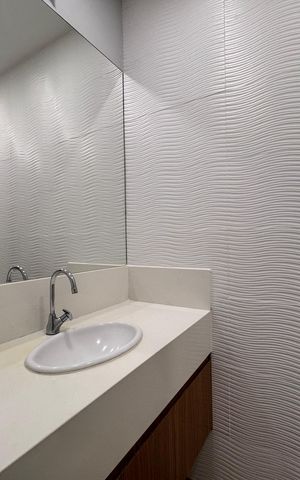 Casa de condomínio à venda com 180m², 4 quartos e 2 vagas Casa de condomínio à venda com 180m², 4 quartos e 2 vagasBanheiro Social